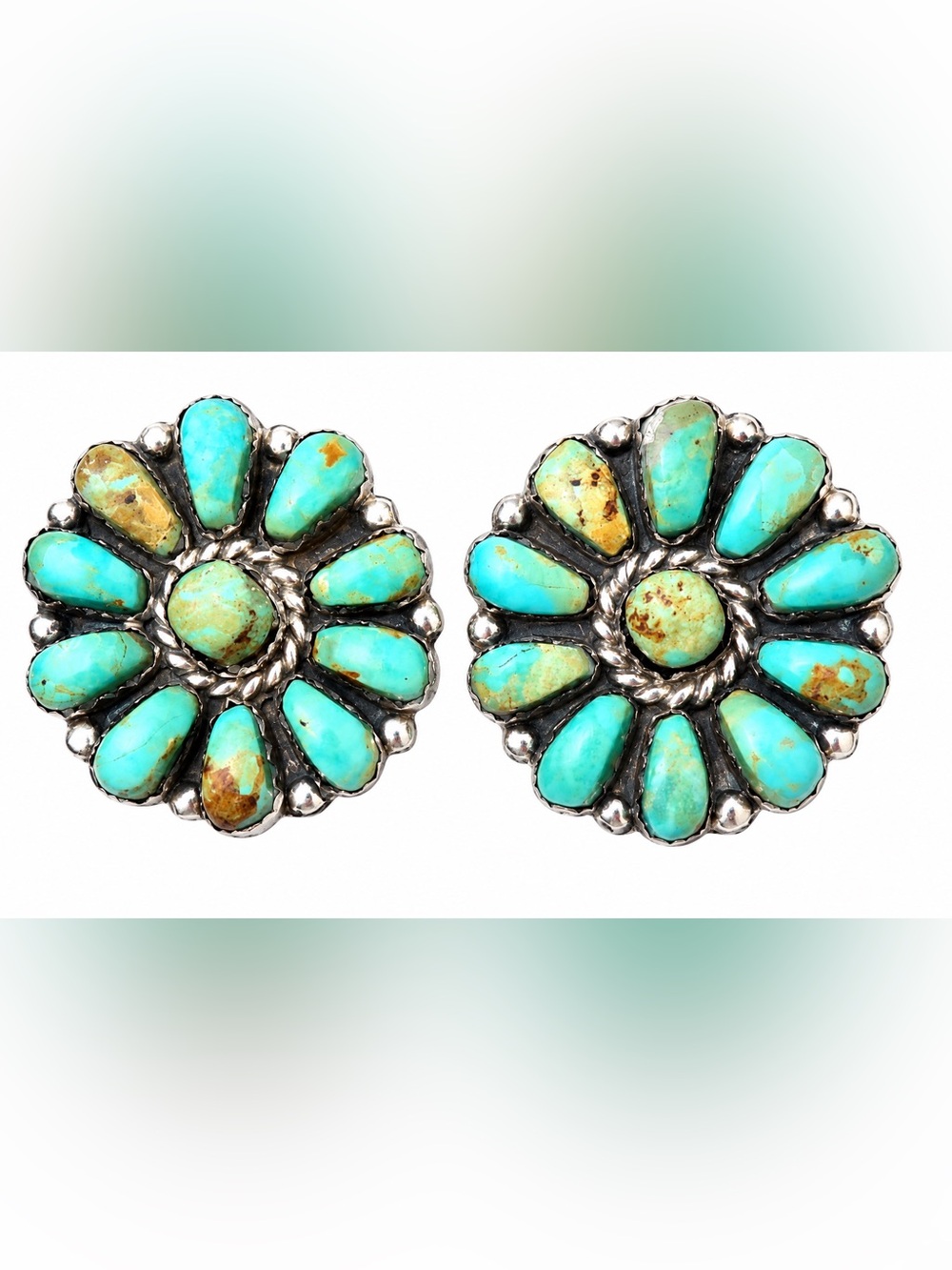 Native American Navajo Signed - Beautiful Kingman Turquoise cluster earrings